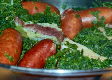 Grünkohl (Kale) mit Bregenwurst