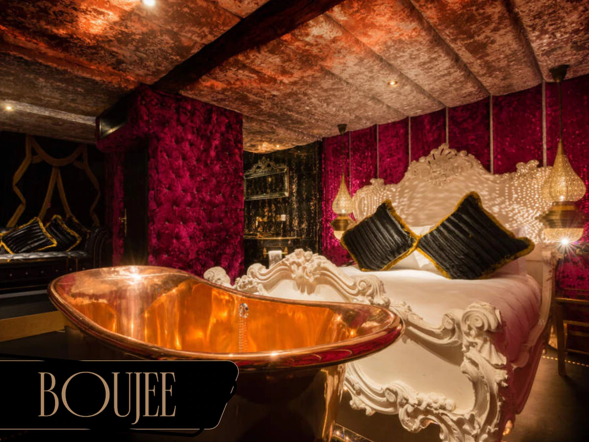 Crazy Bear Hotel in Beaconsfield - Boujee room with unique decor and bespoke furnishings