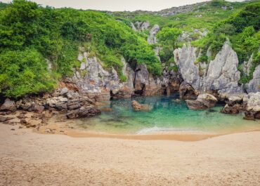 Playa de Gulpiyuri