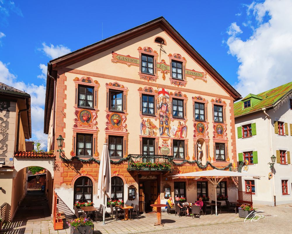 Traditional old guesthouse on Ludwigstraße in Garmisch-Partenkirchen